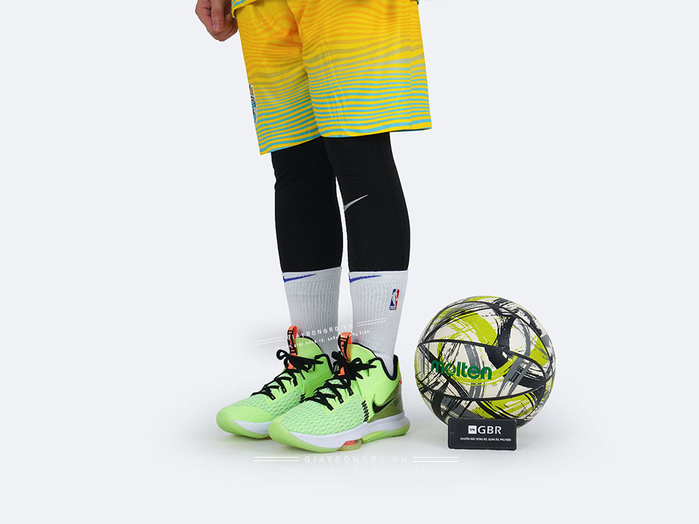 Lebron Witness V Lime Glow