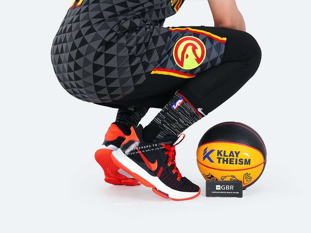 Lebron Witness V Bred