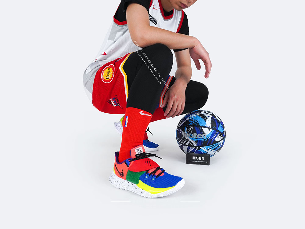 Kyrie Low 3 NY vs NY