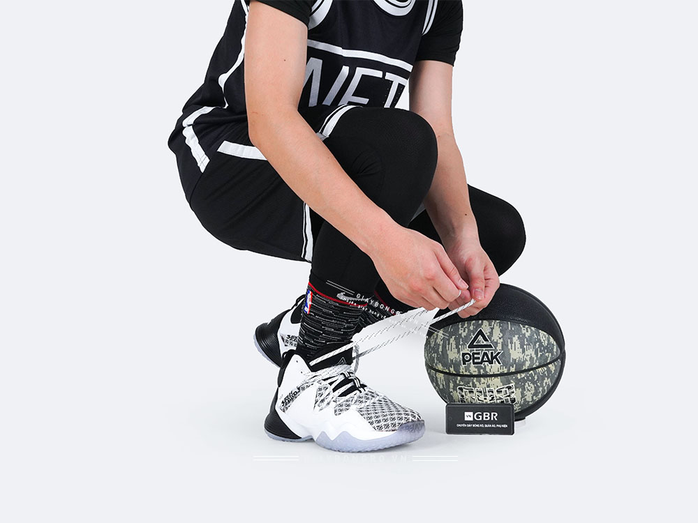 Peak Basketball E03221A Black White