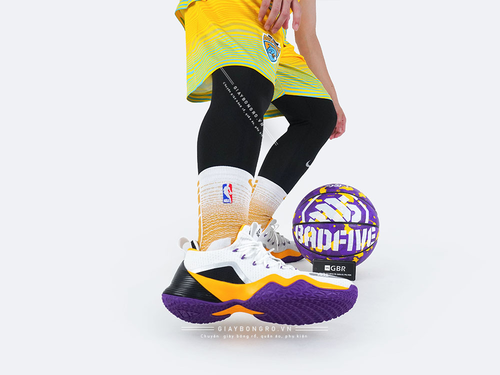 Peak Basketball DA040301