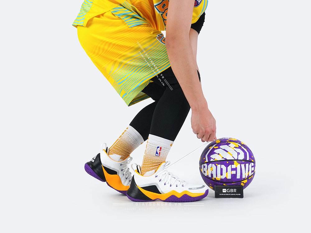 Peak Basketball DA040301