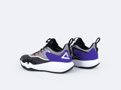 Peak Basketball DA110111 Martin Gray