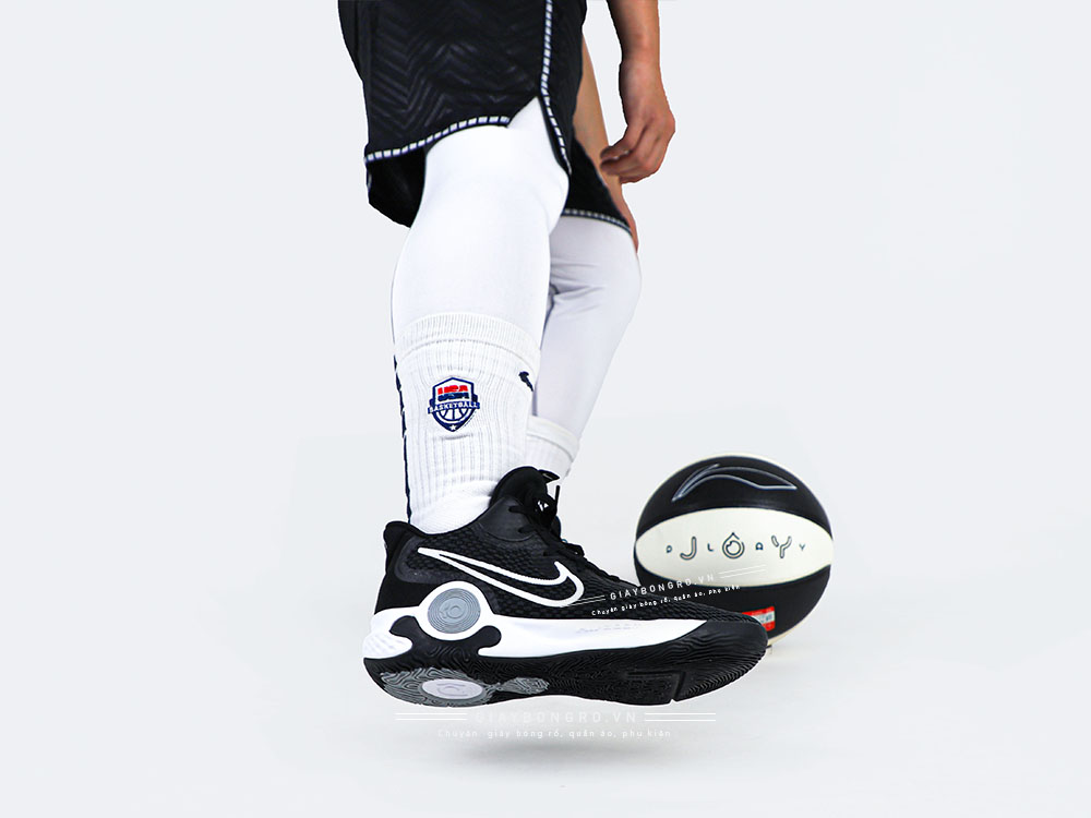 KD Trey 5 IX EP Black White