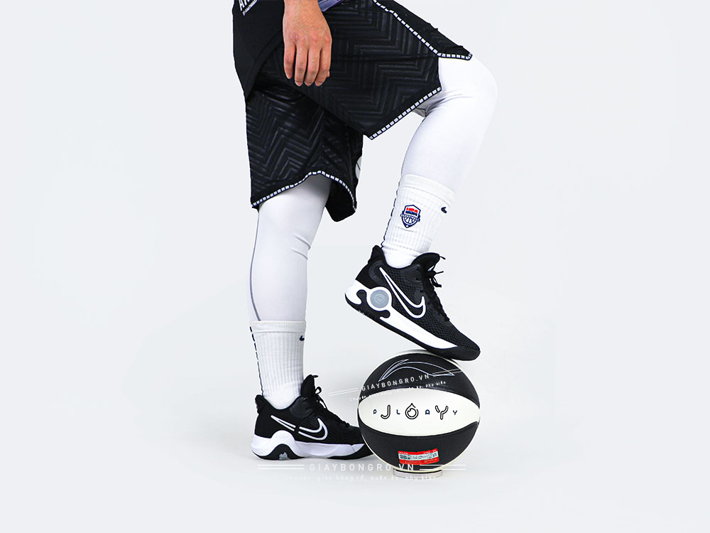 KD Trey 5 IX EP Black White