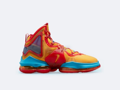 Lebron 19 Tune Squad