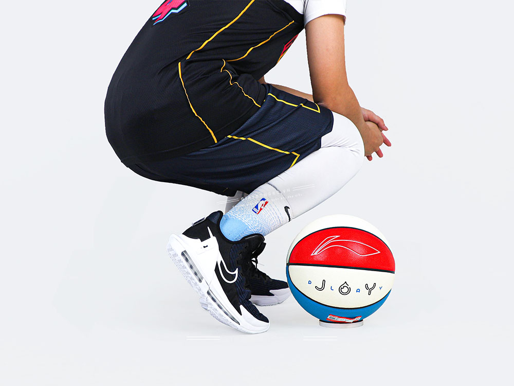 Lebron Witness 6 Black Dark Obsidian