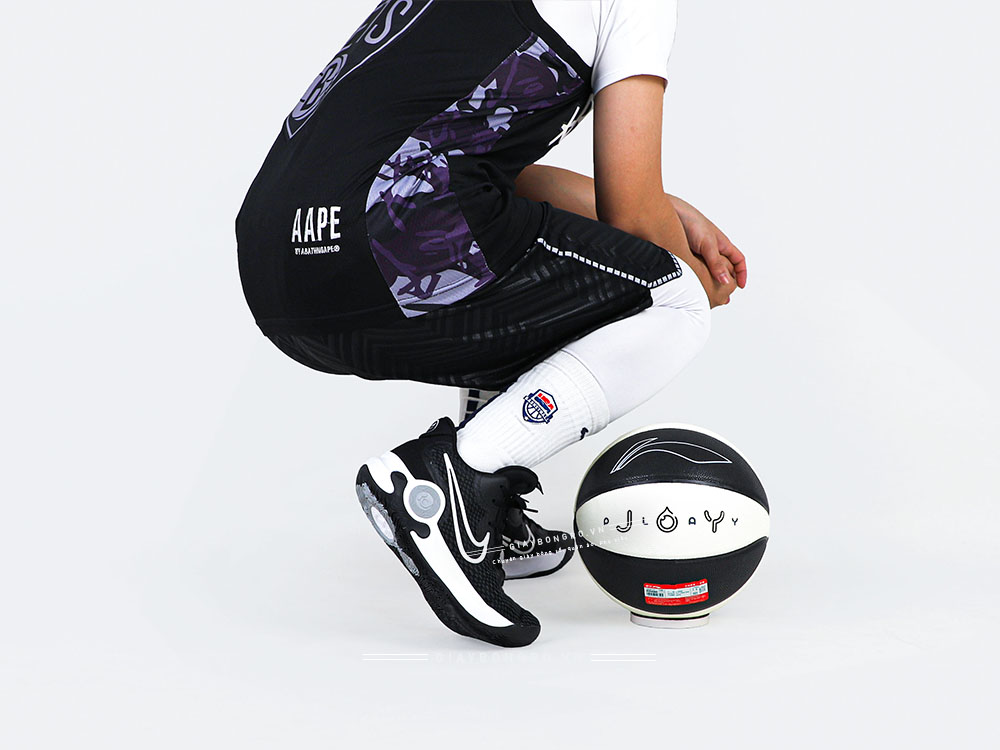 KD Trey 5 IX EP Black White