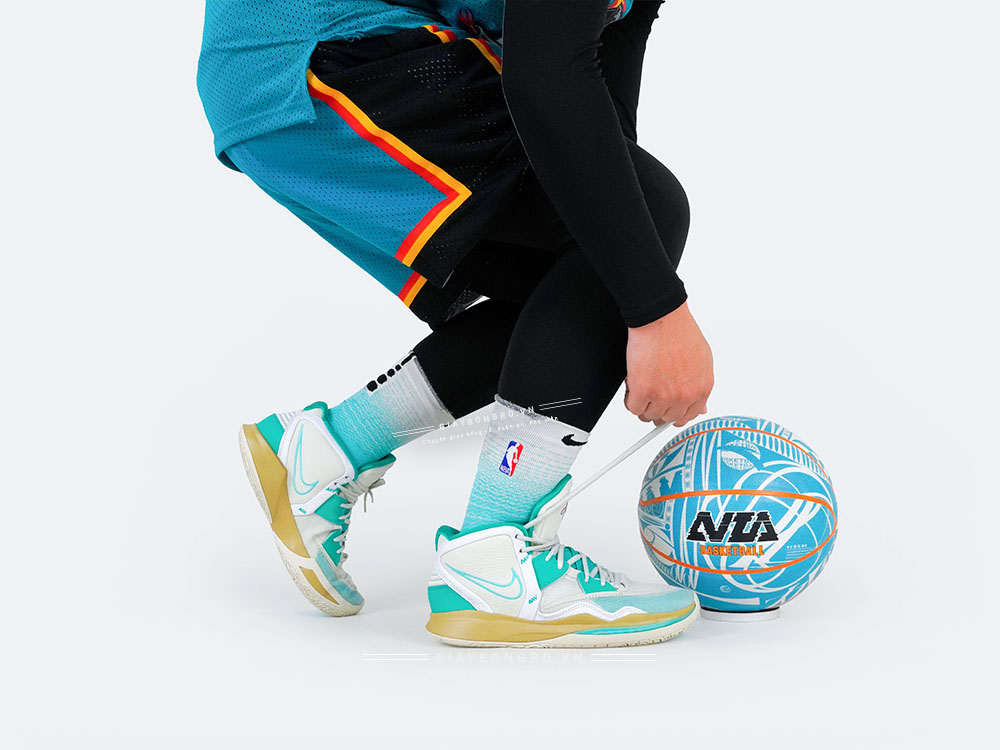 Kyrie 8 x Sue Bird Keep Sue Fresh