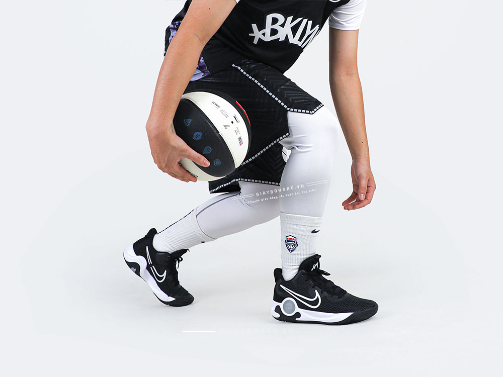 KD Trey 5 IX EP Black White