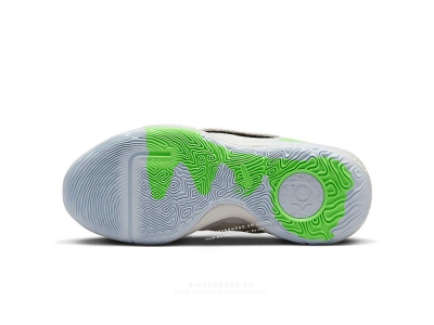 KD Trey 5 X Phantom Green Strike