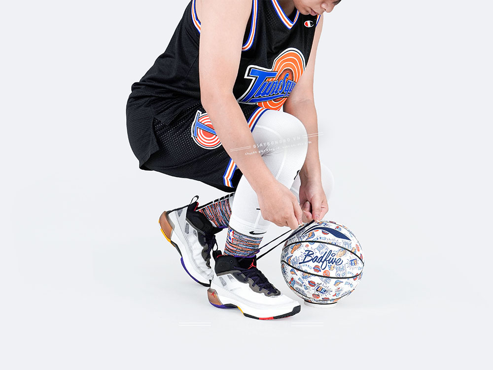 Air Jordan 37 Light Bone Dark Concord