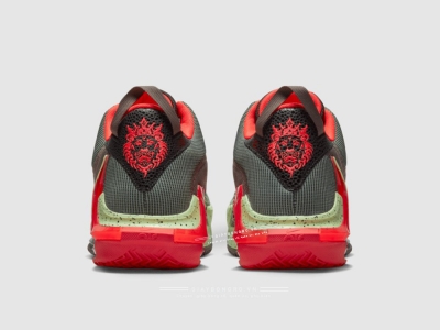 Lebron VII Black Crimson Alligator