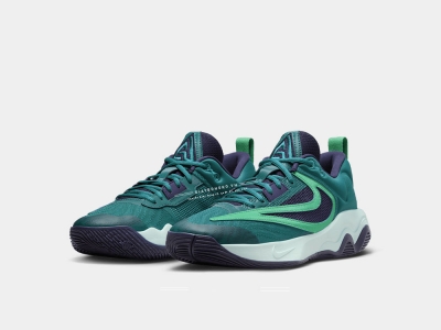 Giannis Immortality 3 EP Geode Teal