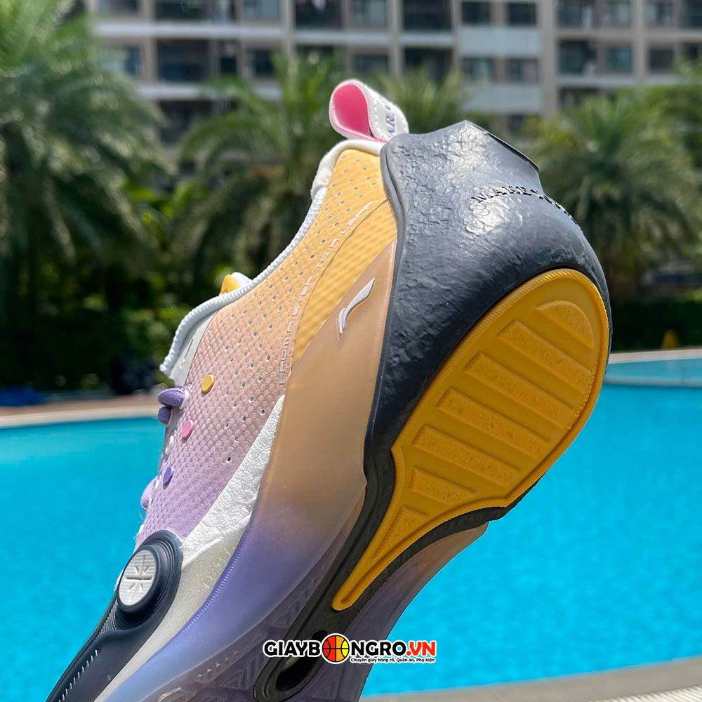 Li-Ning Wade All City 13 Family Love