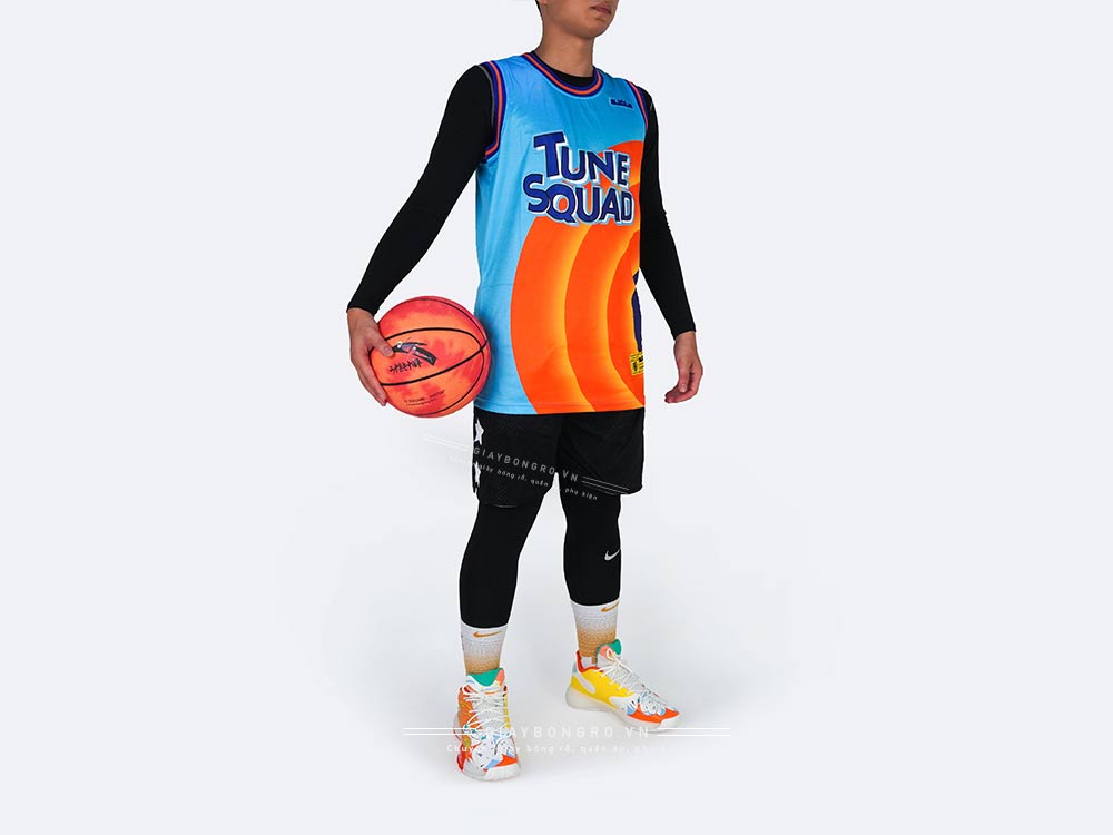 Áo Space Jam Tune Squad