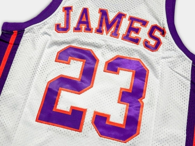 Áo Space Jam