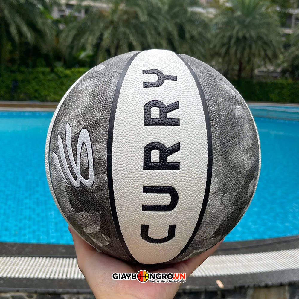 Bóng Da Size 7 UA Curry