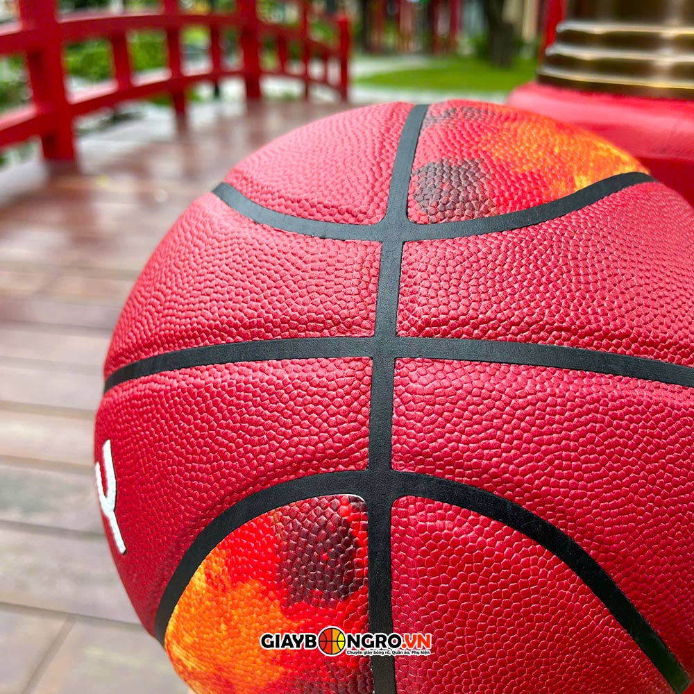 Bóng Da Size 7 UA Curry