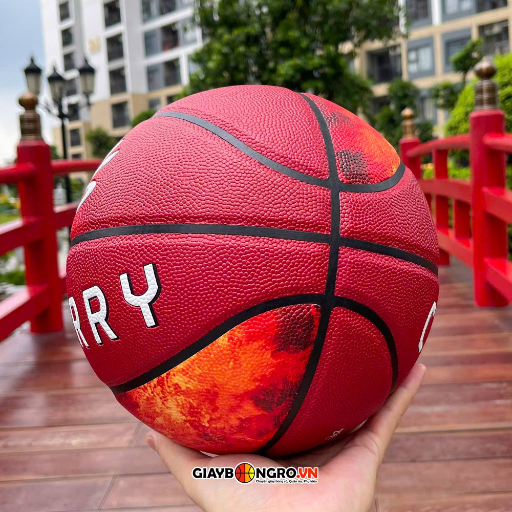 Bóng Da Size 7 UA Curry
