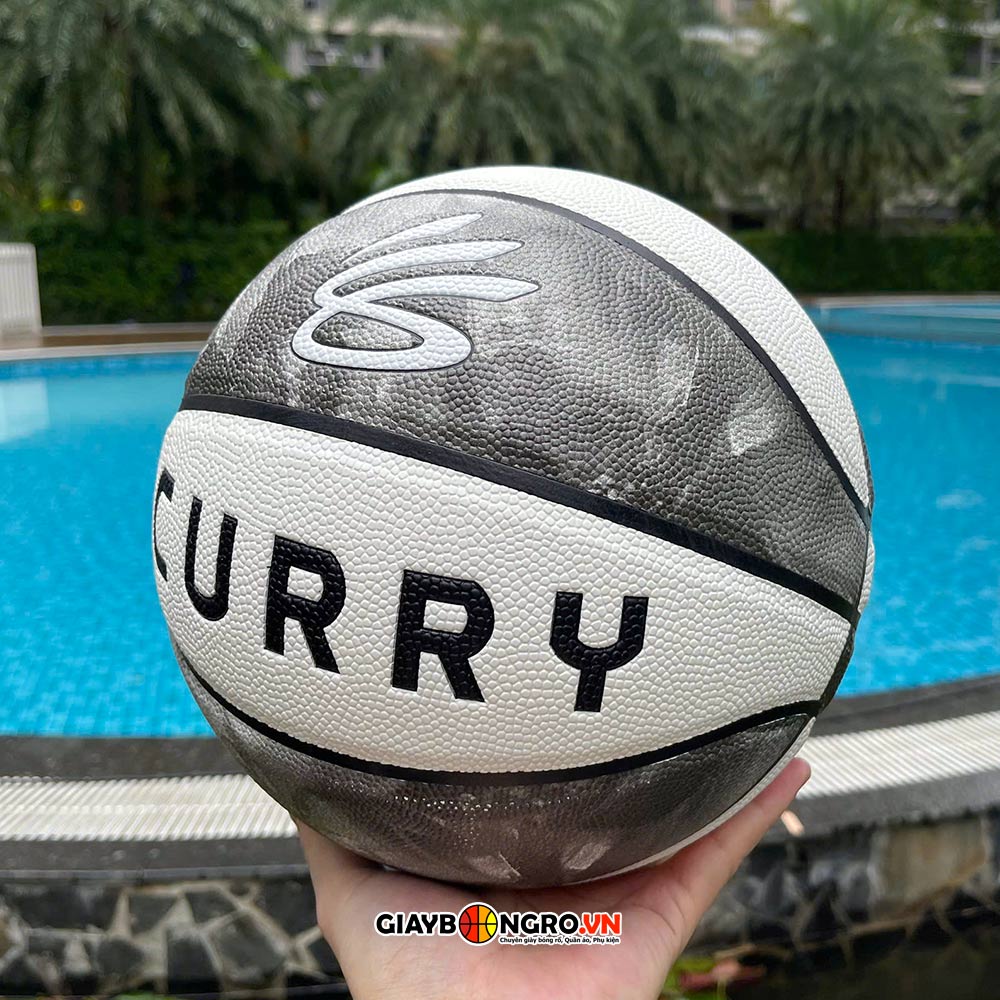 Bóng Da Size 7 UA Curry