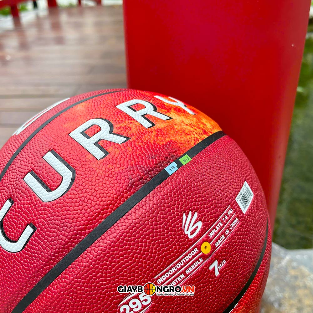 Bóng Da Size 7 UA Curry