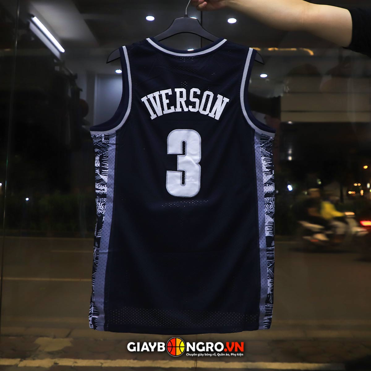 Áo M&N NBA George Town Iverson