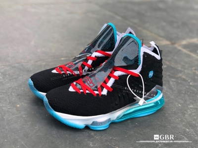 Lebron 17 Red Carpet