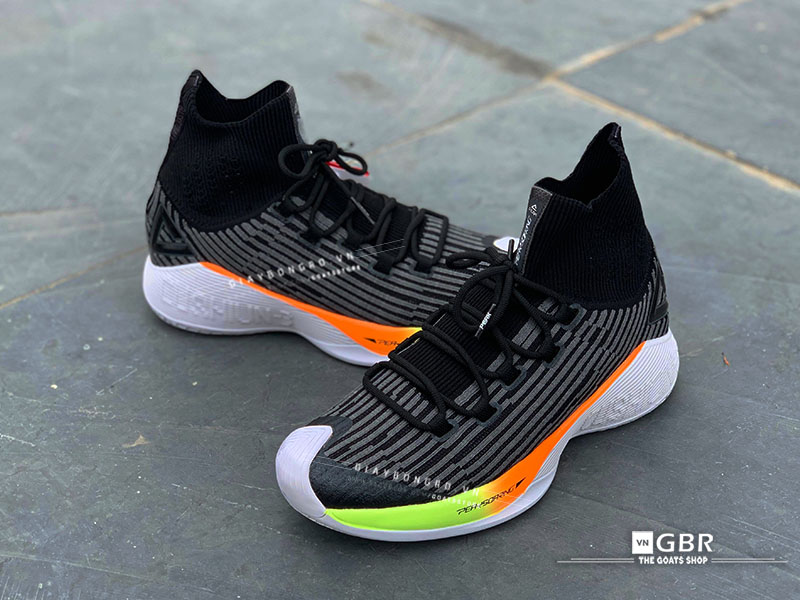 Peak Soaring Knit High Black
