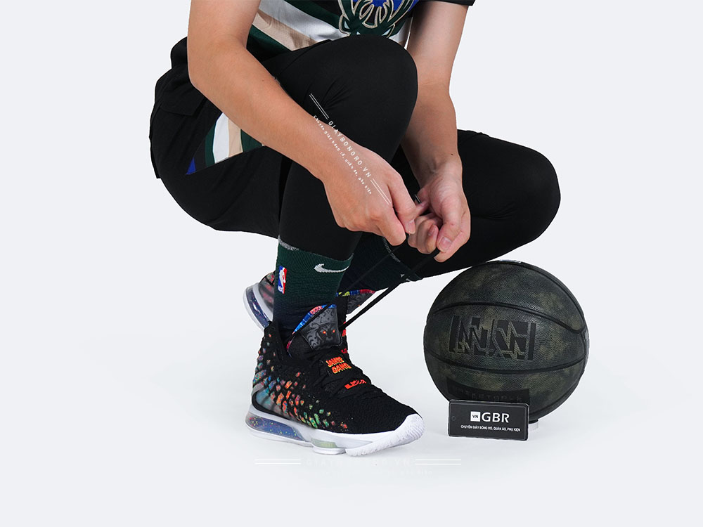 LeBron 17 James Gang