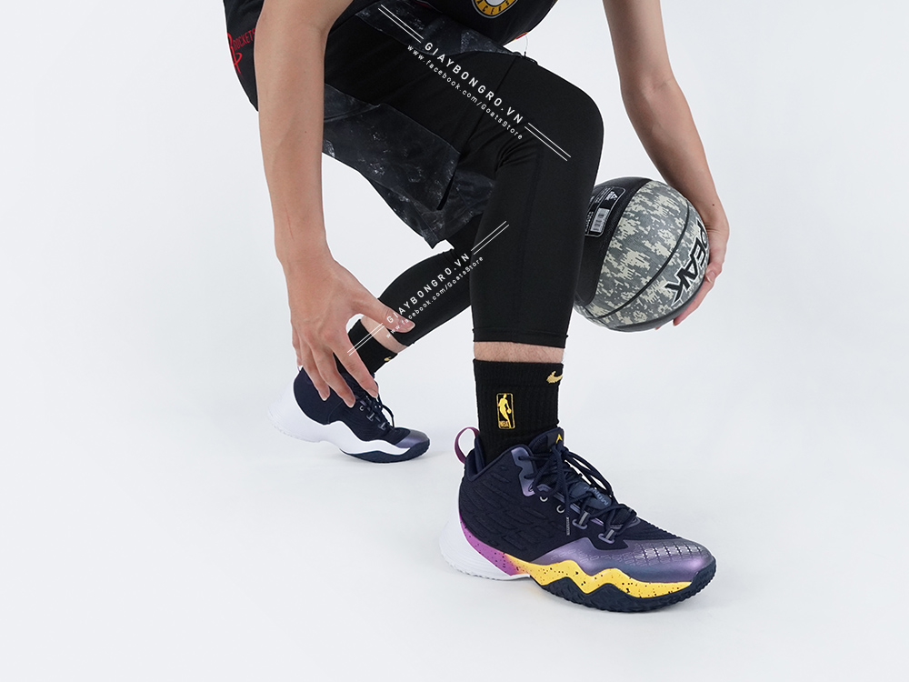 PEAK Streetball Master 3 Wave