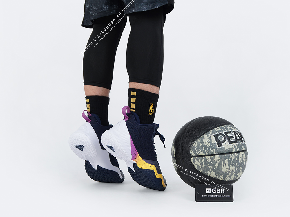PEAK Streetball Master 3 Wave