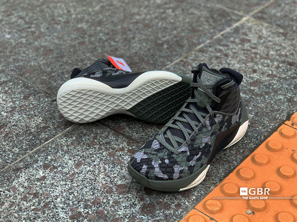 Li-Ning Shadow Walker Camo