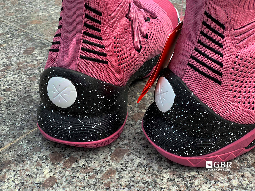 Li-Ning Wade Flyknit Pink