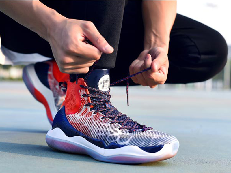 Li-Ning YuShuai 11 Red