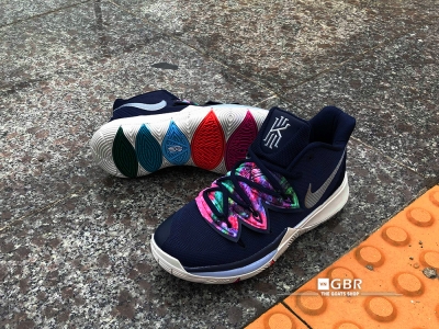 Kyrie 5 Multicolor