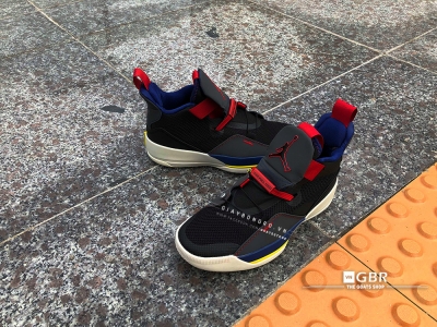 Jordan 33 Tech Pack