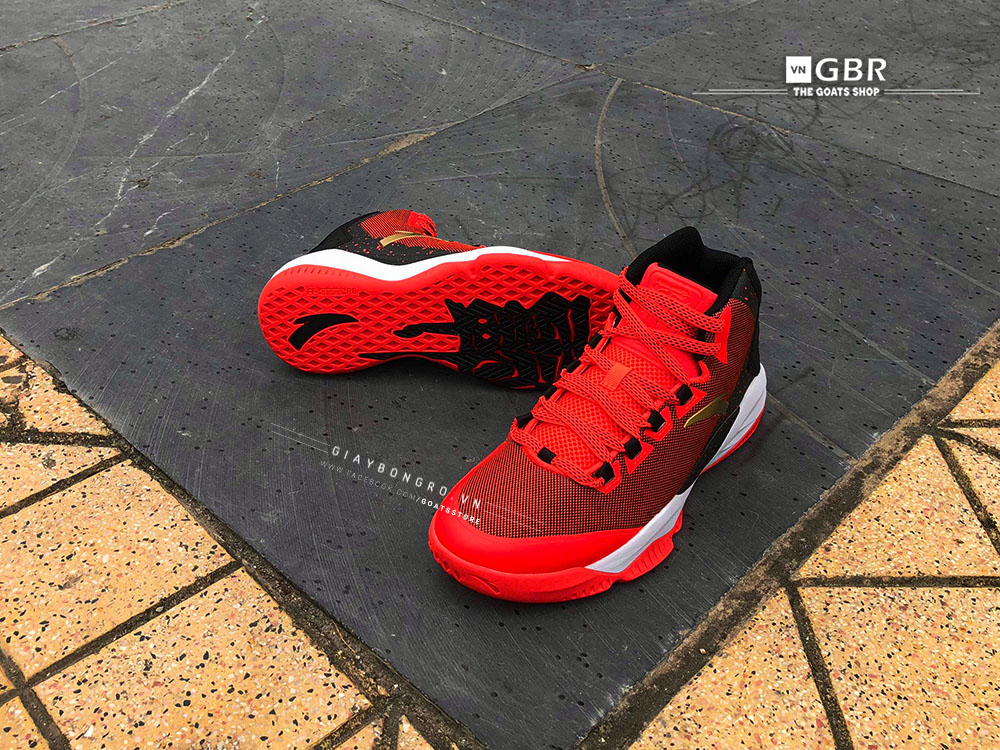 Anta Classic Outdoor Red