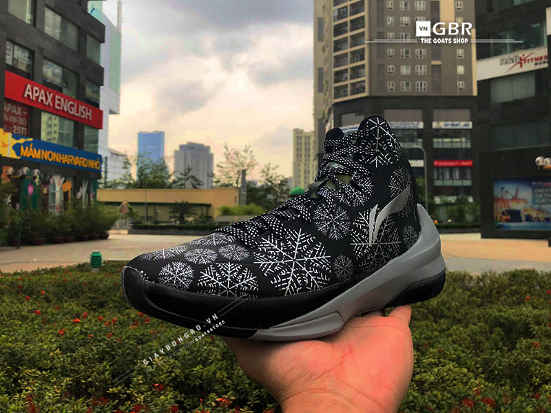 Li Ning High Top CBA boots