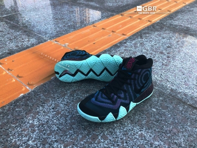 Kyrie 4 80s