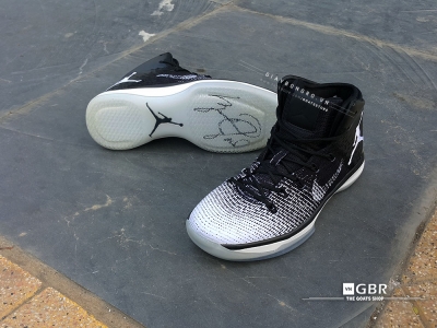  Giày bóng rổ Jordan 31 Black and White 