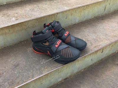 Lebron Soldier 9 Black Orange