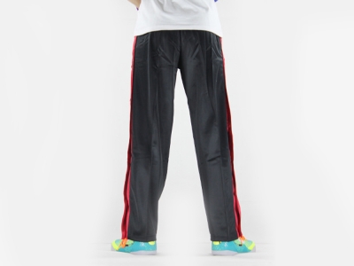 Quần gió Lebron Black Red