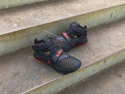 Lebron Soldier 9 Black Orange