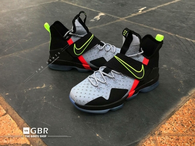 Lebron 14 Out Of Nowhere