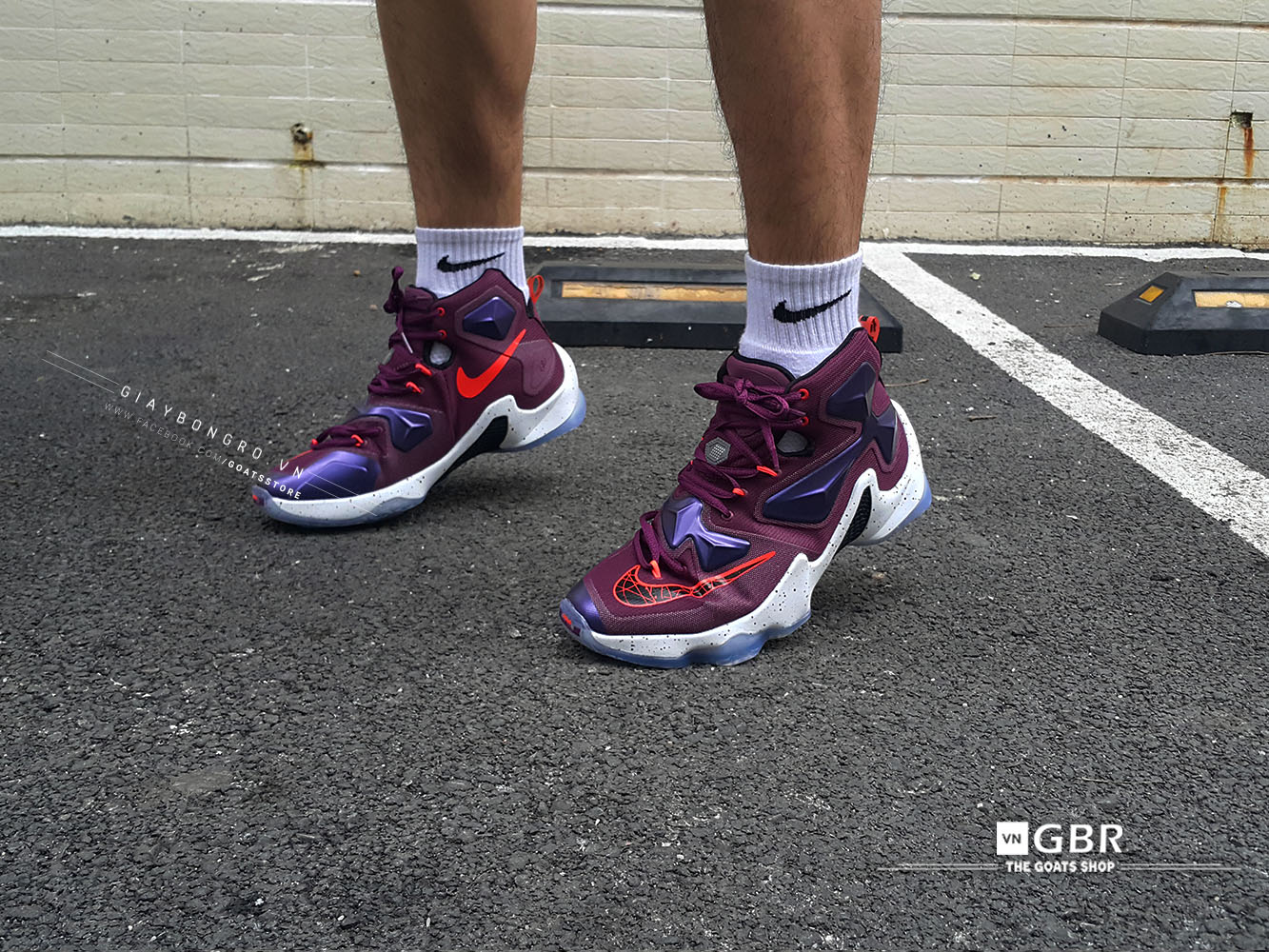 Lebron 13 Purple