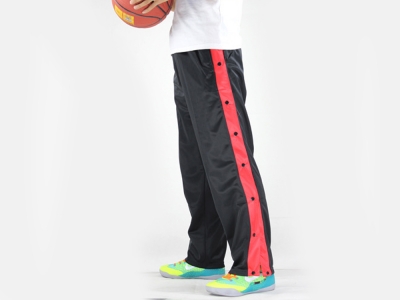 Quần gió Jordan Black Red